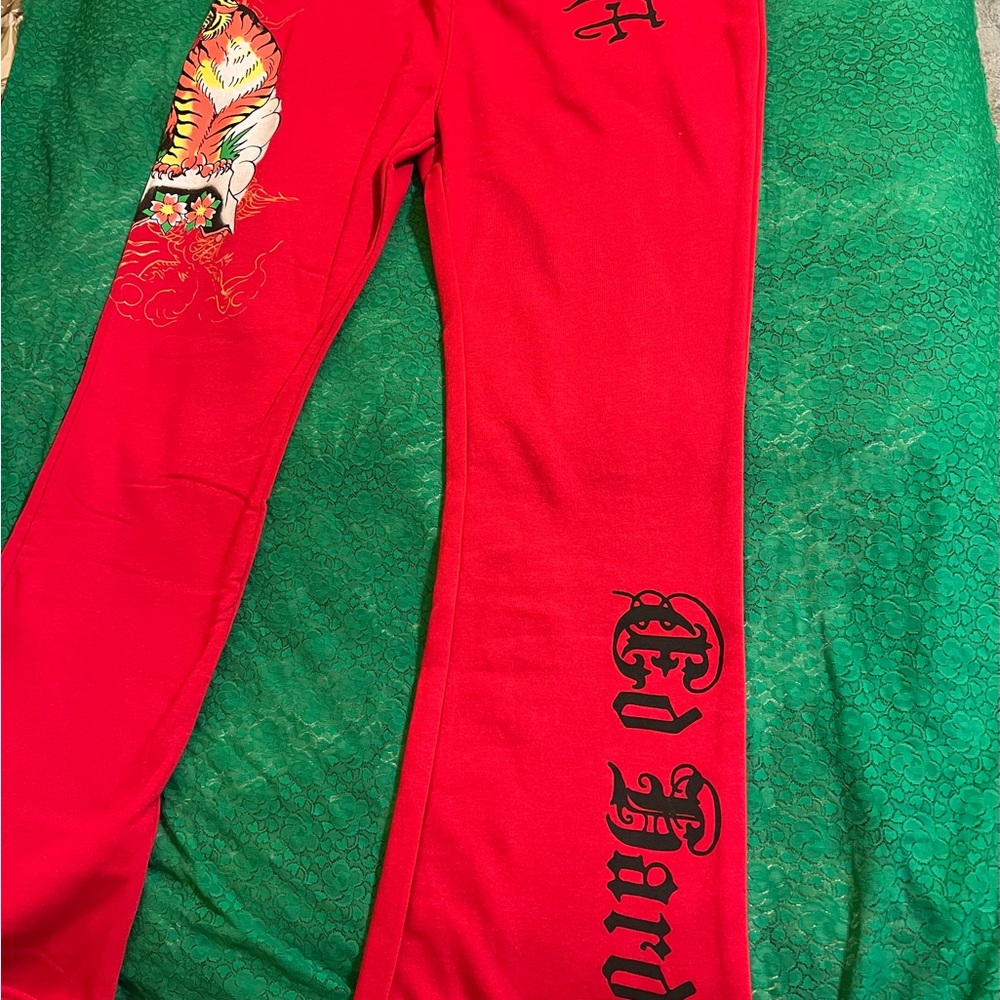 Ed Hardy sweatpants with Bold Graphics - Picture 5 of 5